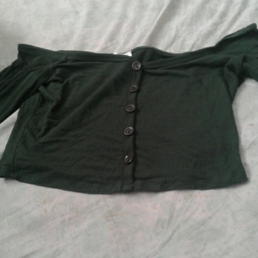 Long sleeve crop top